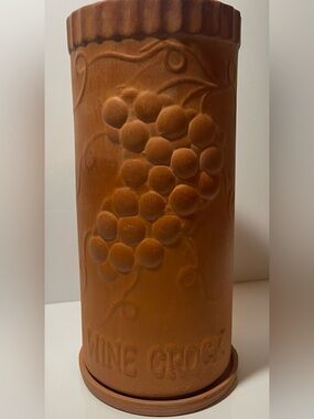 Vintage Gourmet Topf Terracotta Wine Crock | Grape Motif w/ Saucer